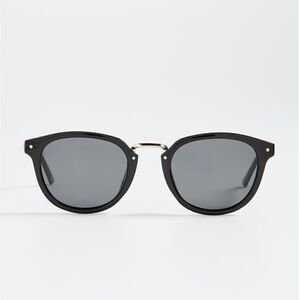AIRE Hydra Sunglasses & Case